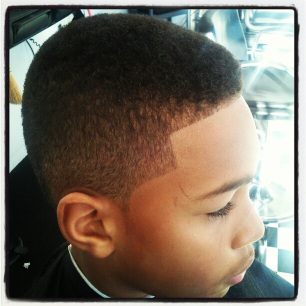 Ronny's Razor on Echelon Local | Exquisite Cuts | Doron McCarthur - Master Barber | (770) 369- 3843 | 2148 Duluth Highway, Duluth GA | Atlanta, Gwinnett, Lawrenceville | All hair types.