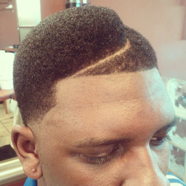 Ronny's Razor on Echelon Local | Doron McCarthur - Master Barber | (770) 369- 3843 | 2148 Duluth Highway, Duluth GA | Atlanta, Gwinnett, Lawrenceville | All hair types.