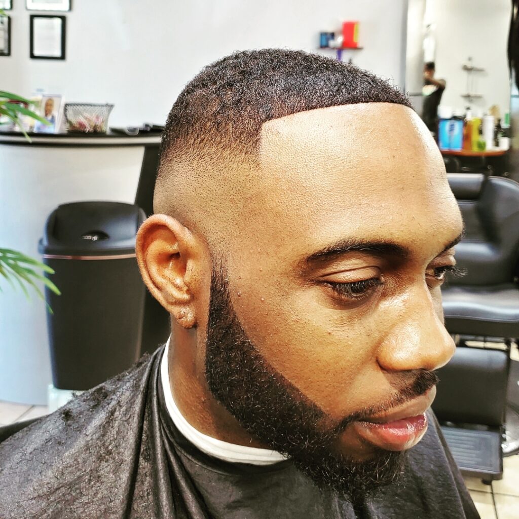 Ronny's Razor on Echelon Local | Doron McCarthur - Master Barber | (770) 369- 3843 | 2148 Duluth Highway, Duluth GA | Atlanta, Gwinnett, Lawrenceville | All hair types.